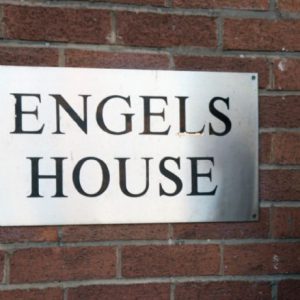 خانه انگلس : کشف رازهایی از خانه انگلس در زمان مرمت بنا