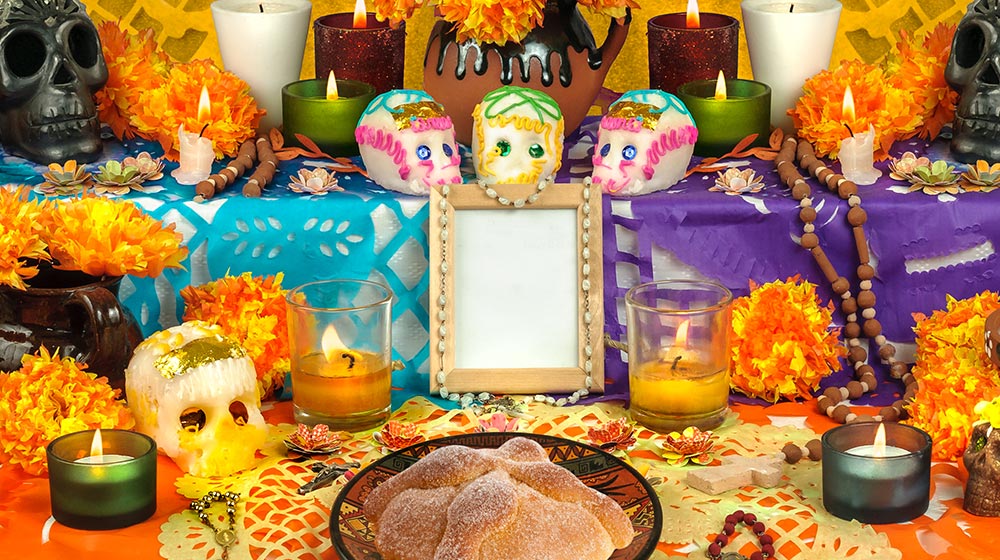 جشنواره مردگان‌ مکزیک : نان نمادین مردگان