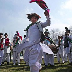 نوروز باستانی در افغانستان : برگزاری دسته‌های ساز و سرود و بازی های محلی
