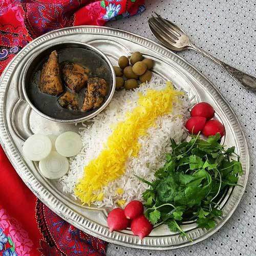 برترین غذاهای بوشهری : لخ لخ ماهی (دم پخت ماهی)، یکی از لذیذترین پلوها