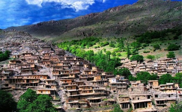 روستای هجیج : روستای پلکانی هجیج، مقصدی بی نظیر برای توریست ها