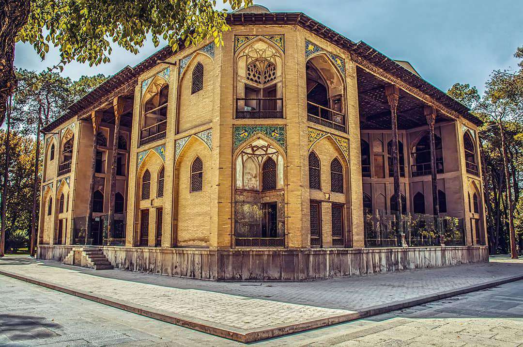 اصفهان : هشت بهشت ، کاخی با ۴ نمای مختلف