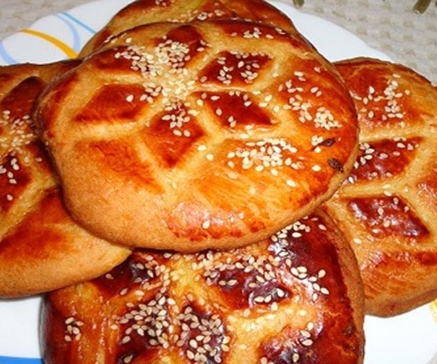 شیرینی های همدان : کماج، یکی از مشهورترین سوغاتی های همدان