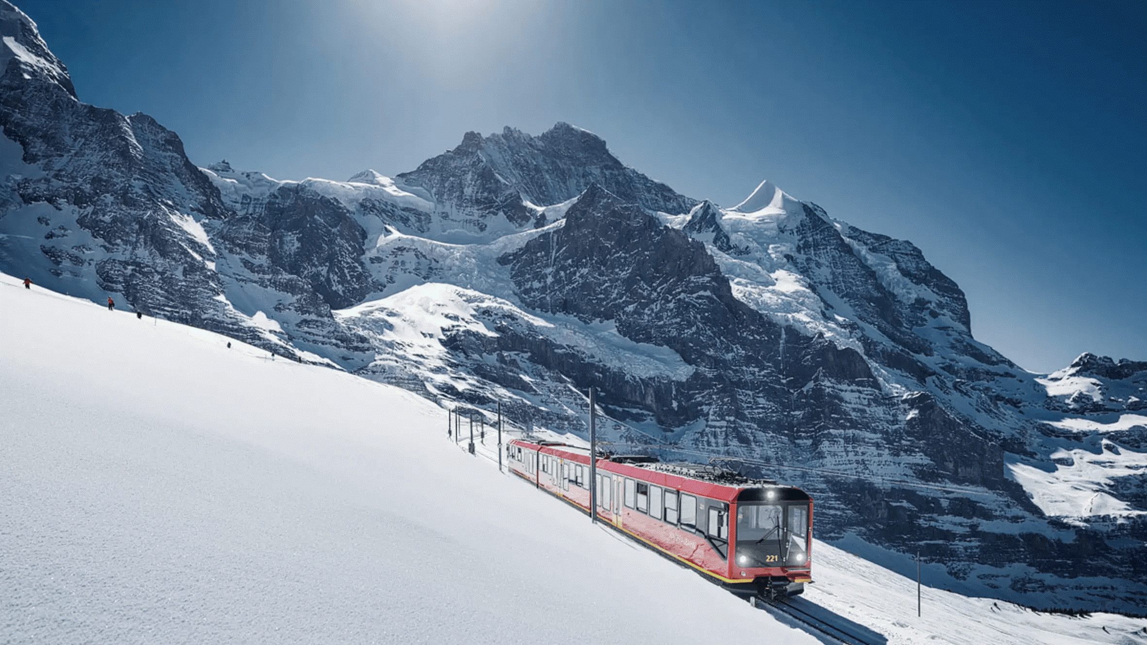 مسیر پیاده روی سوییس : پیاده روی در یخچال طبیعی
